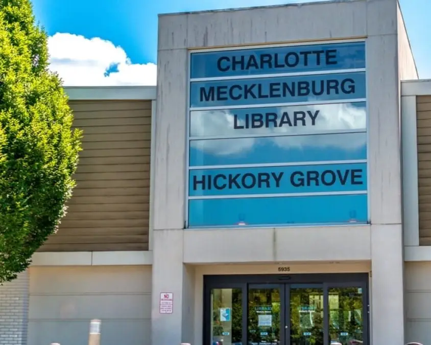 the front entrance to charlotte mcklenburg library